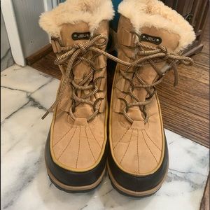 JBU Duck-Style Lace Up Boots